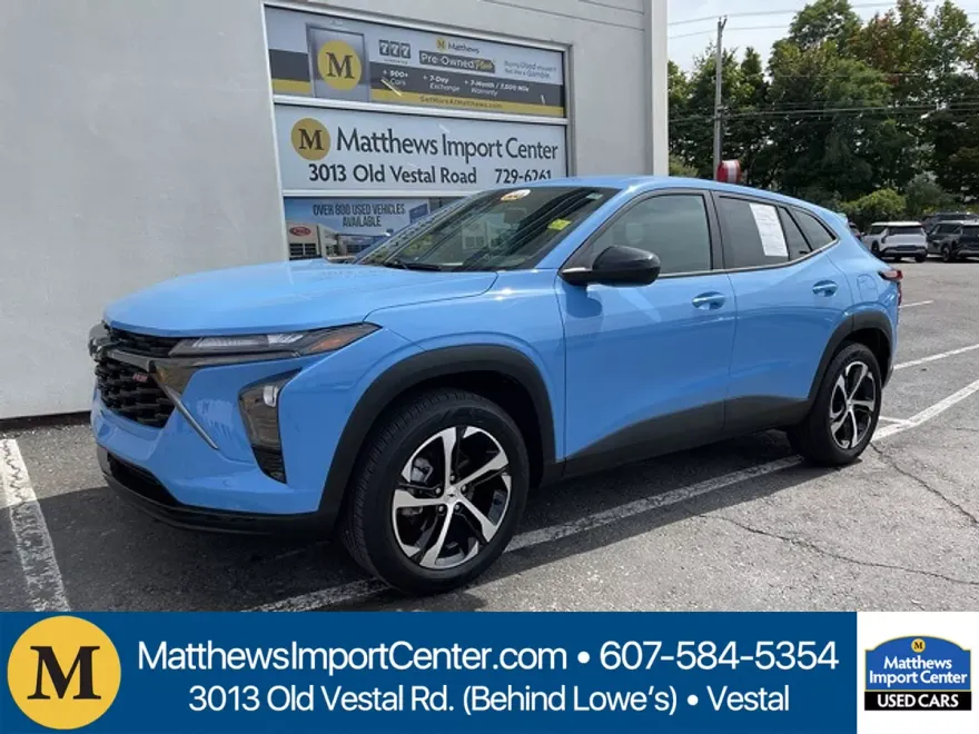 2024 Chevrolet Trax photo 1
