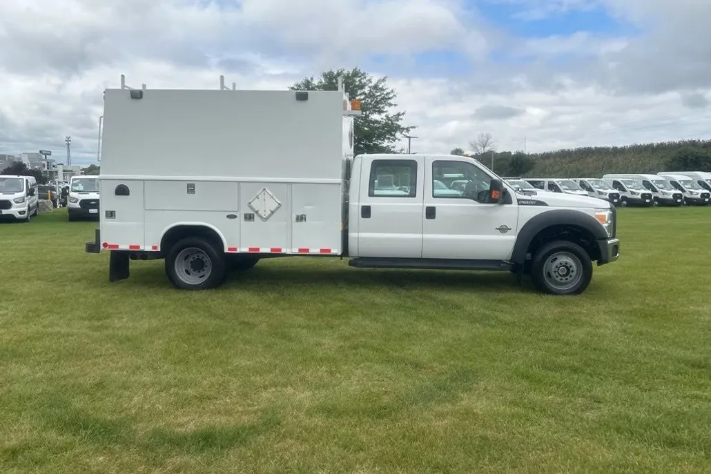 2015 Ford F-550 photo 1