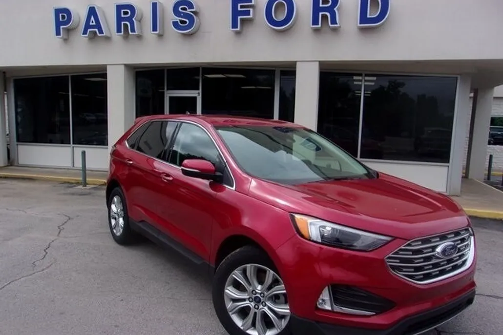 2022 Ford Edge Titanium photo 1