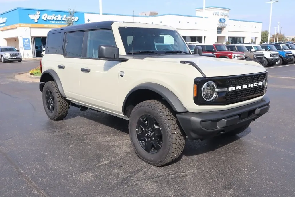 2025 Ford Bronco Big Bend photo 1