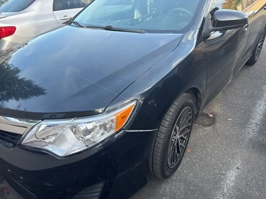 2012 Toyota Camry photo 1