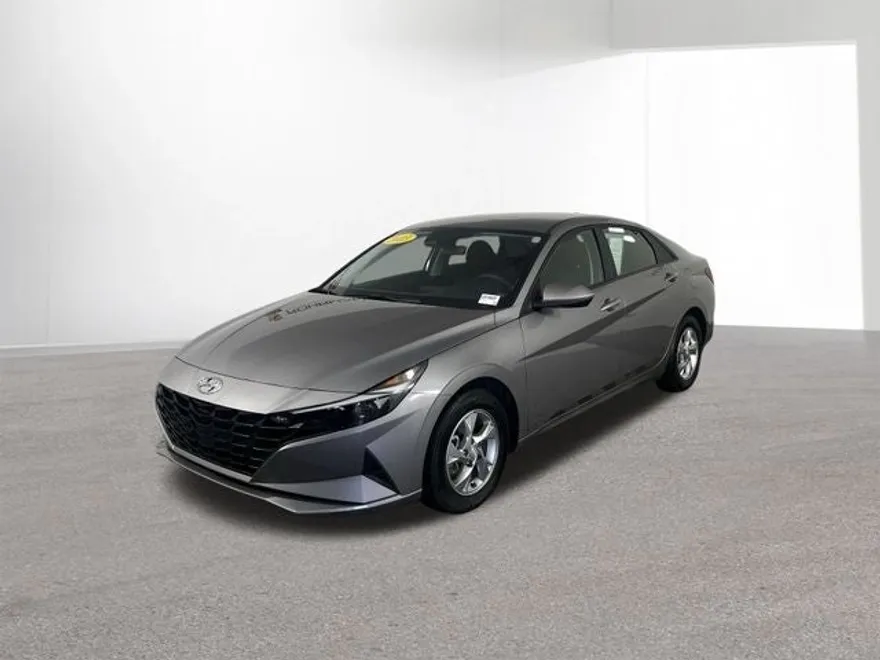 2023 Hyundai Elantra SE photo 1