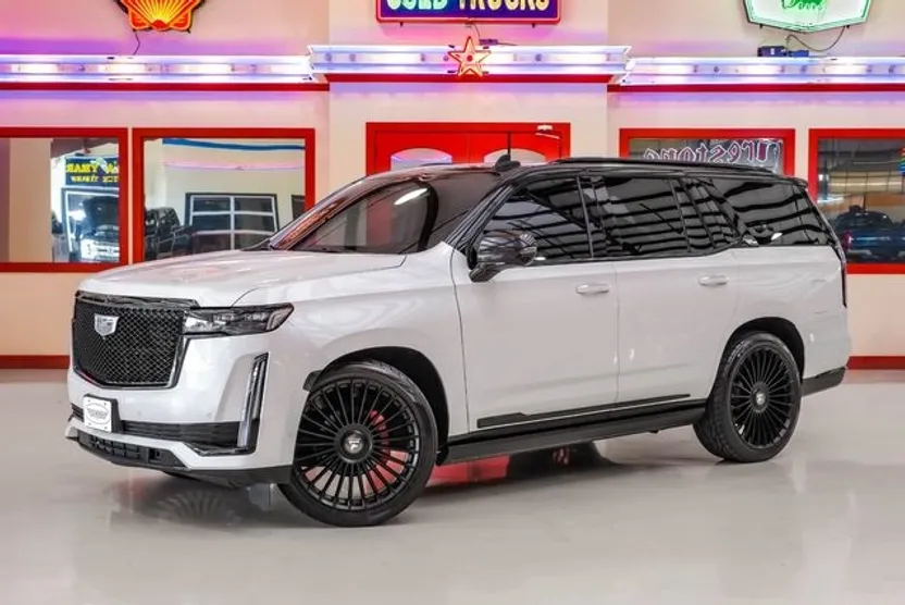 2021 Cadillac Escalade Sport Platinum photo 1