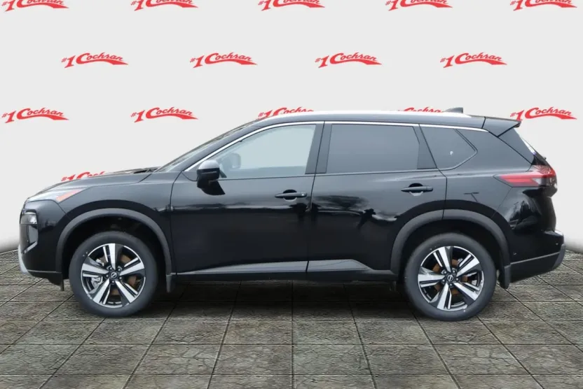 2025 Nissan Rogue SL photo 1