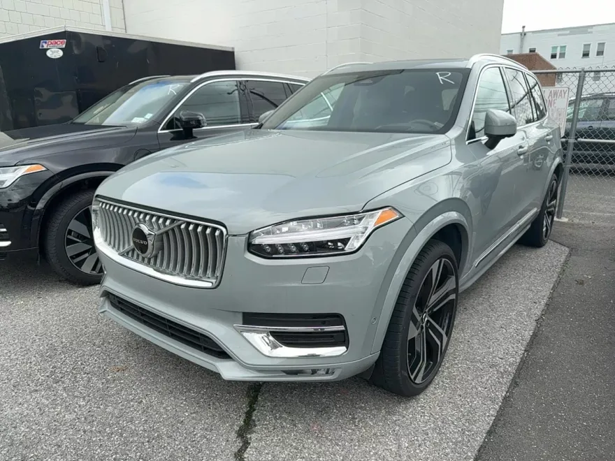 2024 Volvo XC90 Ultimate photo 1