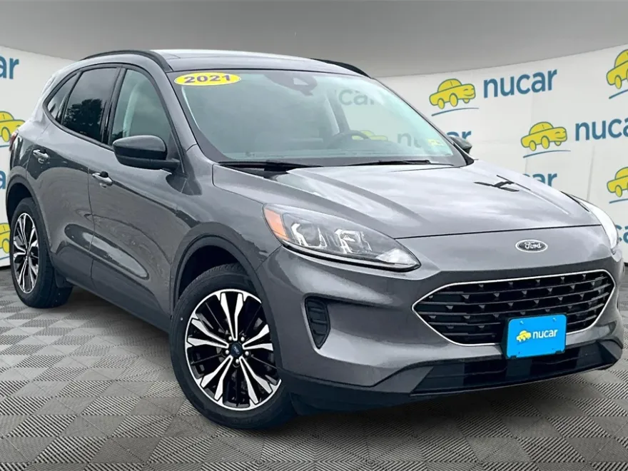 2021 Ford Escape SE photo 1