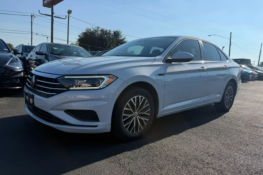 2019 Volkswagen Jetta 1.4T SEL photo 1