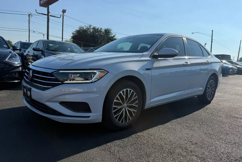 2019 Volkswagen Jetta 1.4T SEL photo 1