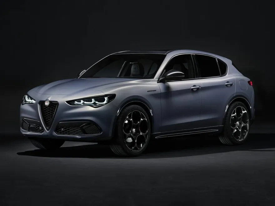 2024 Alfa Romeo Stelvio Sprint photo 1