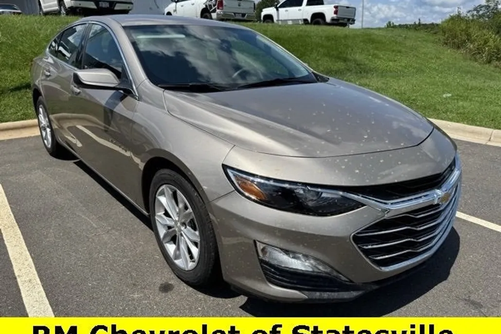 2023 Chevrolet Malibu 1LT photo 1