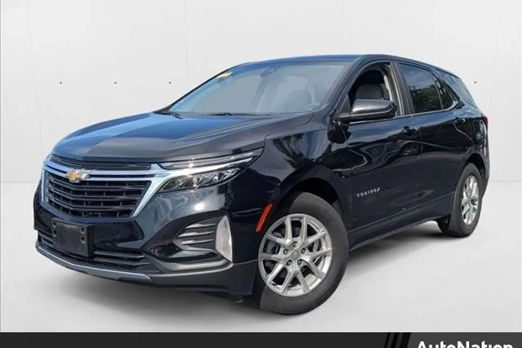 2022 Chevrolet Equinox LT photo 1