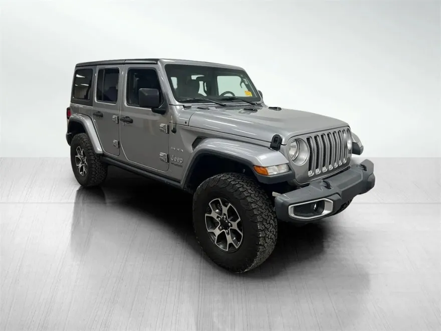 2018 Jeep Wrangler Unlimited Sahara photo 1