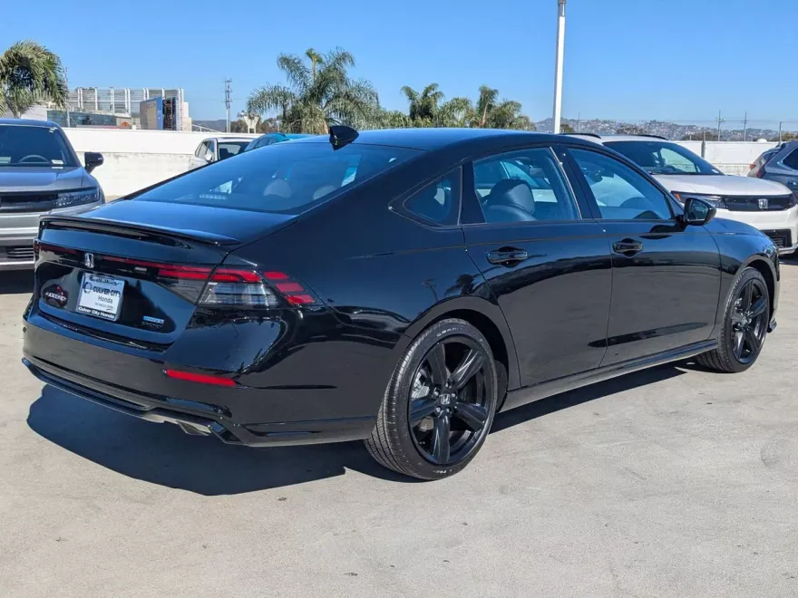 2025 Honda Accord Hybrid Sport-L photo 1