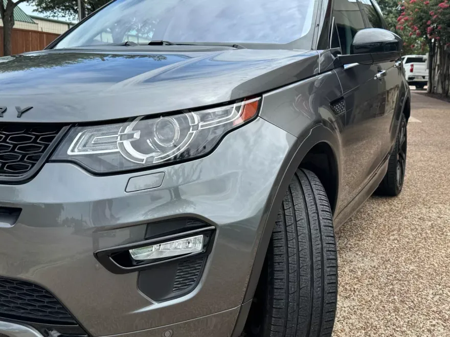 2019 Land Rover Discovery Sport HSE photo 1