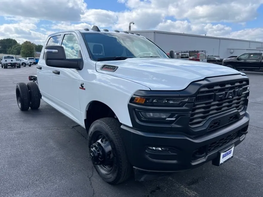 2025 Ram 3500 Tradesman photo 1