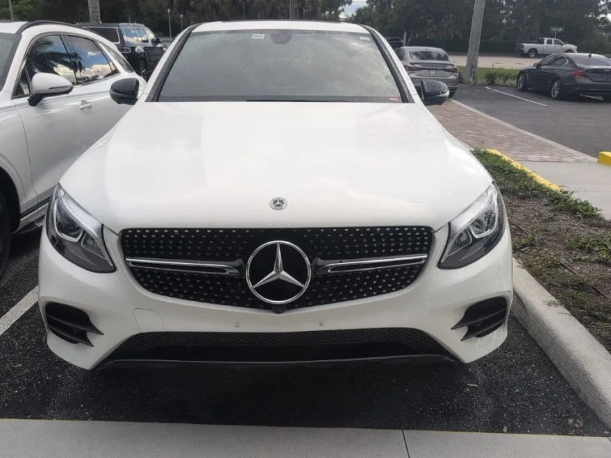 2019 Mercedes Benz GLC 300 Coupe photo 1
