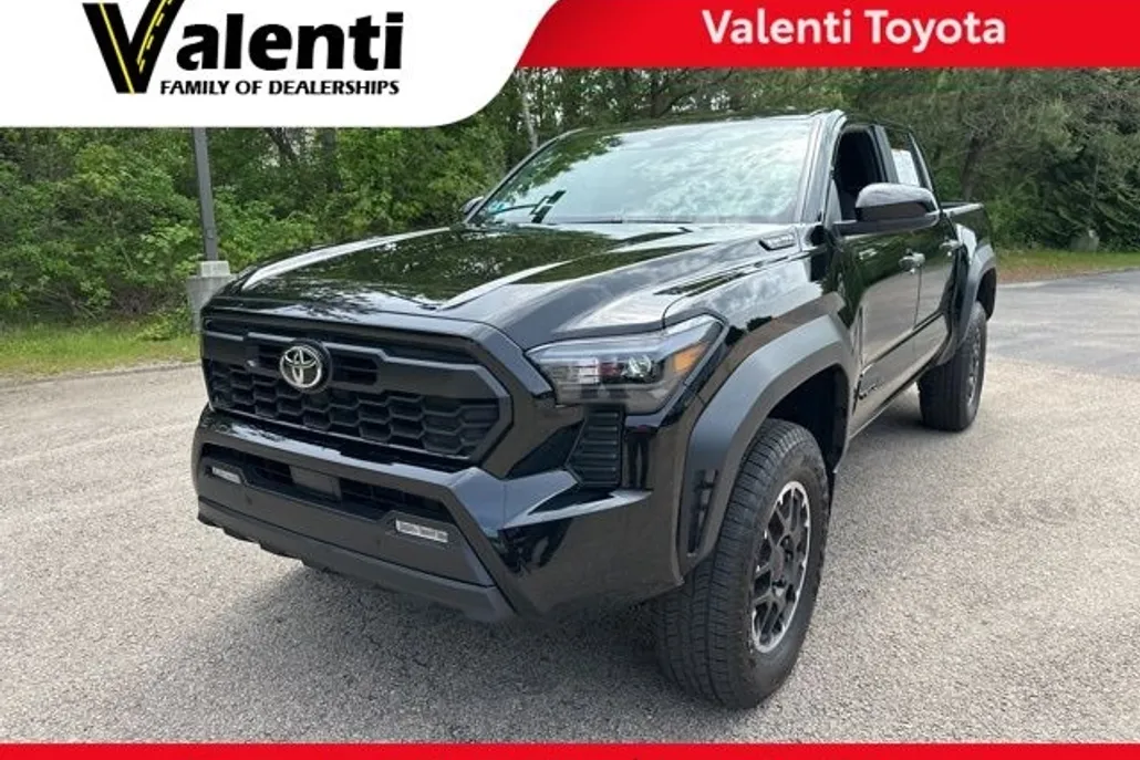 2024 Toyota Tacoma photo 1