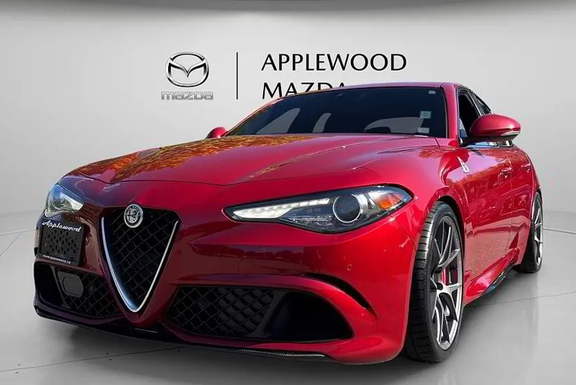 2018 Alfa Romeo Giulia Quadrifoglio photo 1