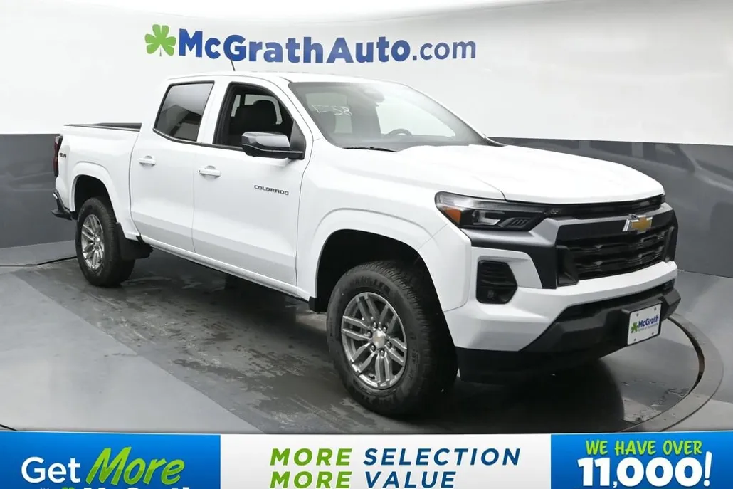 2025 Chevrolet Colorado Work Truck LT photo 1