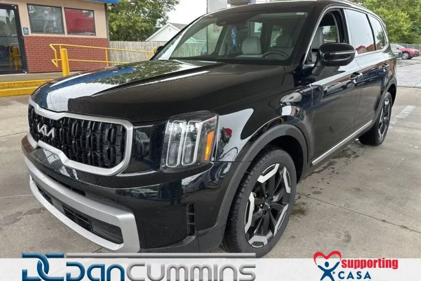 2023 Kia Telluride EX photo 1