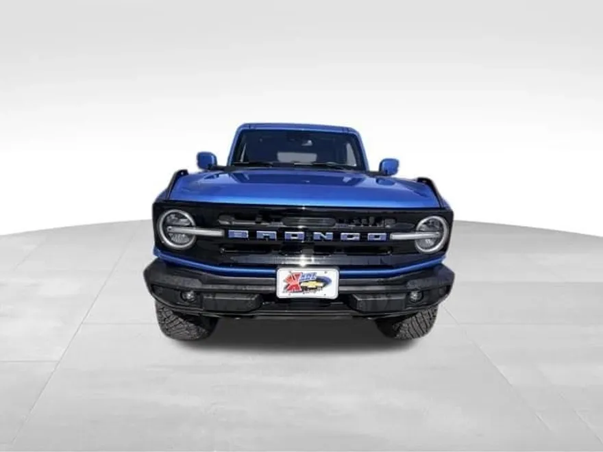 2023 Ford Bronco Outer Banks photo 1