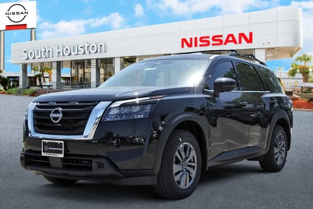 2025 Nissan Pathfinder SV photo 1