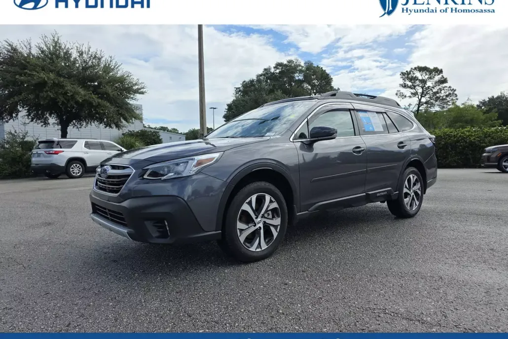 2022 Subaru Outback Limited photo 1