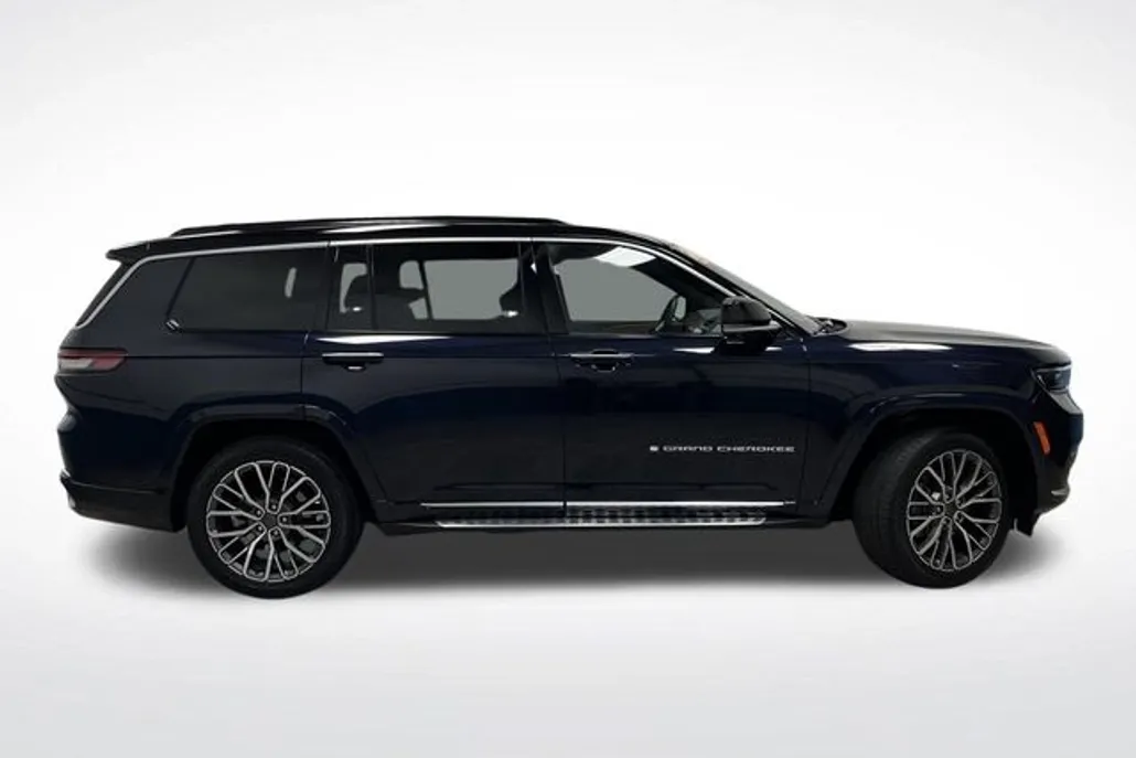 2024 Jeep Grand Cherokee L Summit photo 1