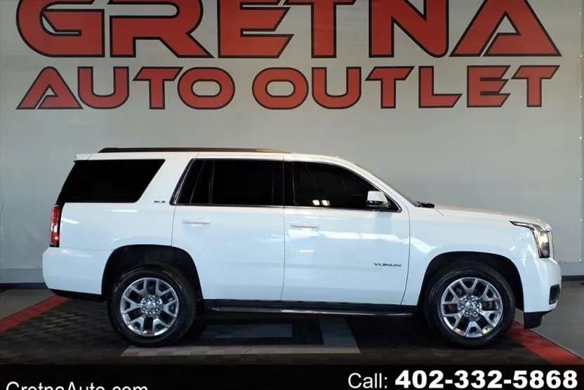 2016 Gmc Yukon SLE photo 1