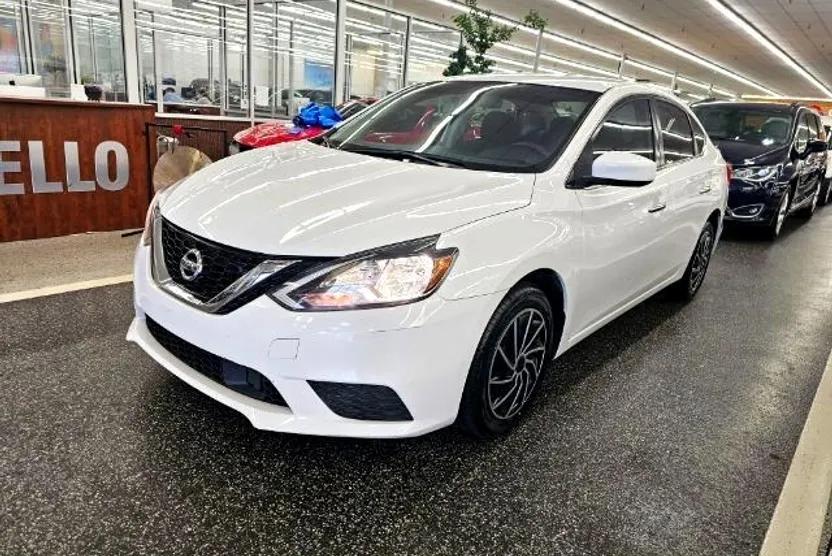 2019 Nissan Sentra S photo 1