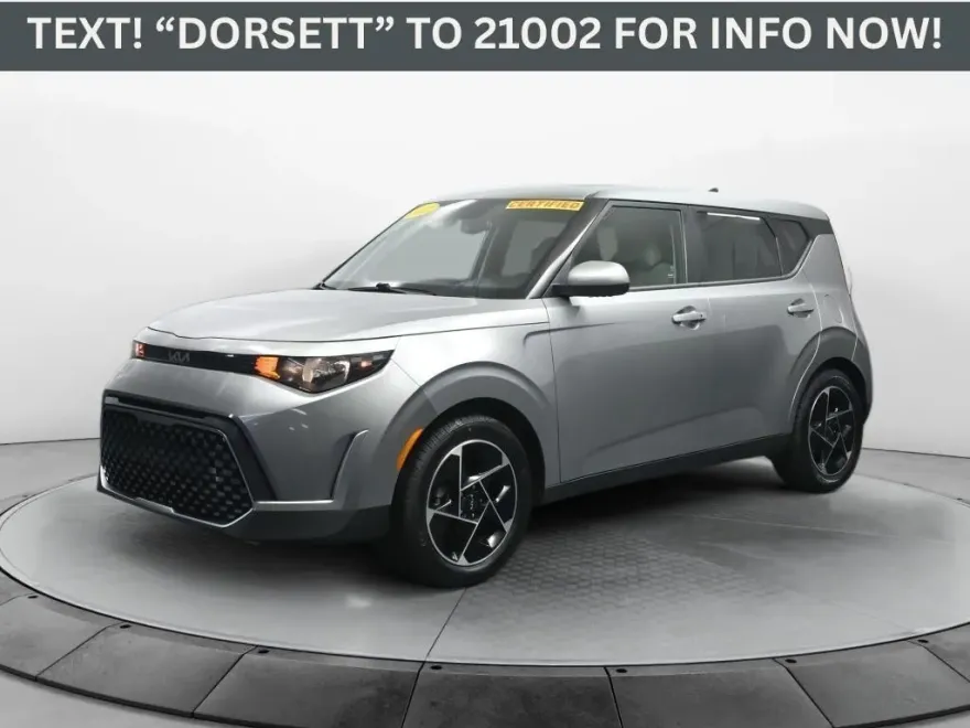 2023 Kia Soul EX photo 1