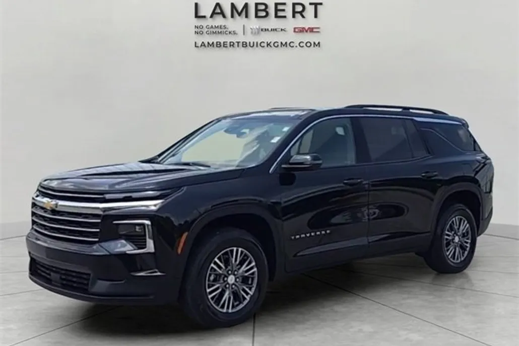 2025 Chevrolet Traverse photo 1