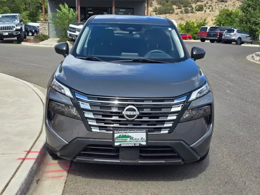 2024 Nissan Rogue S photo 1