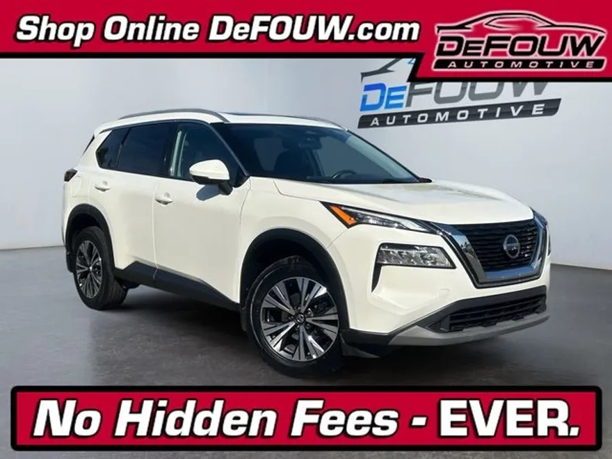 2021 Nissan Rogue SV photo 1