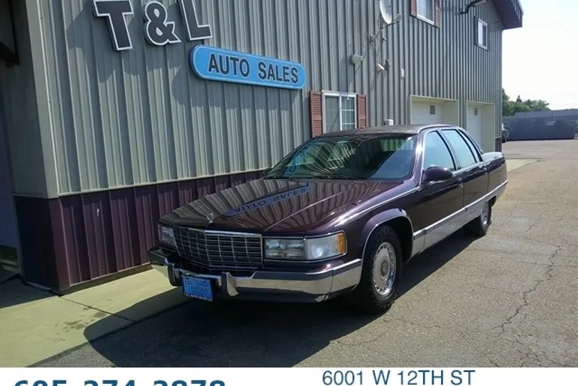 1995 Cadillac Fleetwood photo 1