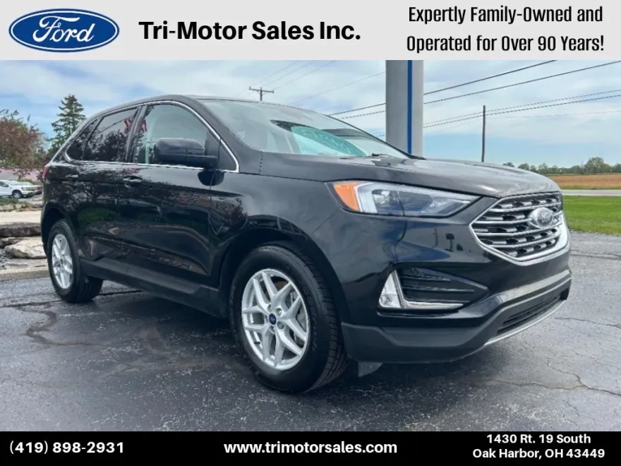 2022 Ford Edge SEL photo 1