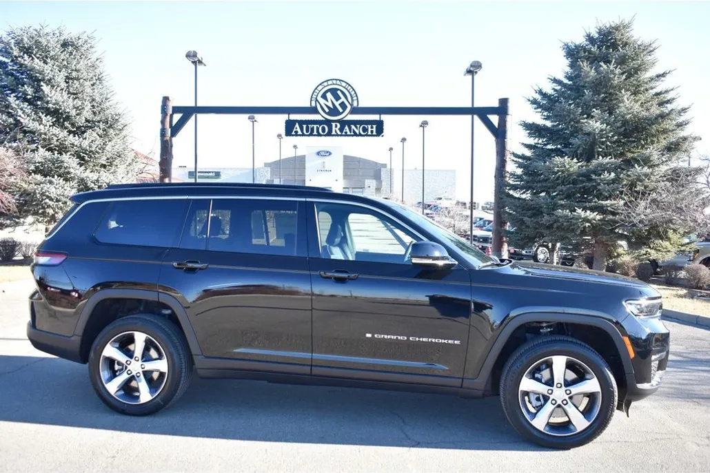 2025 Jeep Grand Cherokee Limited photo 1