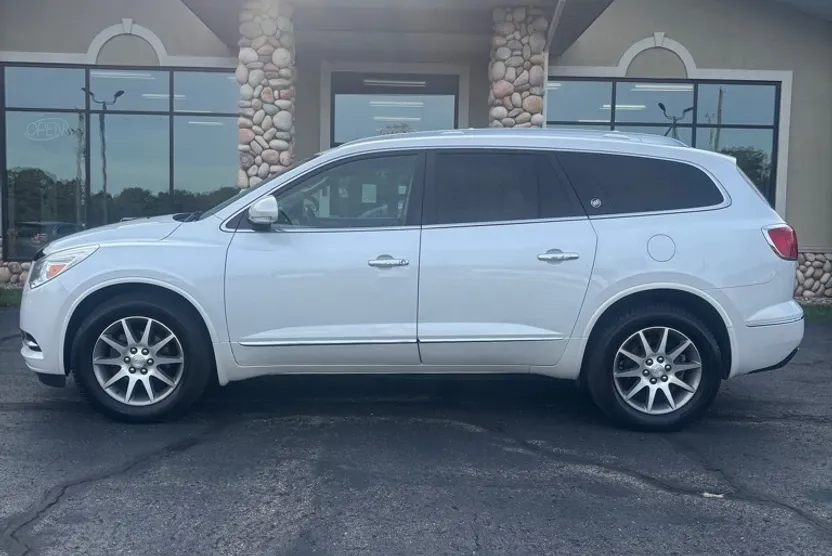 2016 Buick Enclave Leather photo 1