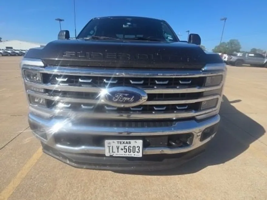 2024 Ford F-350 Lariat photo 1