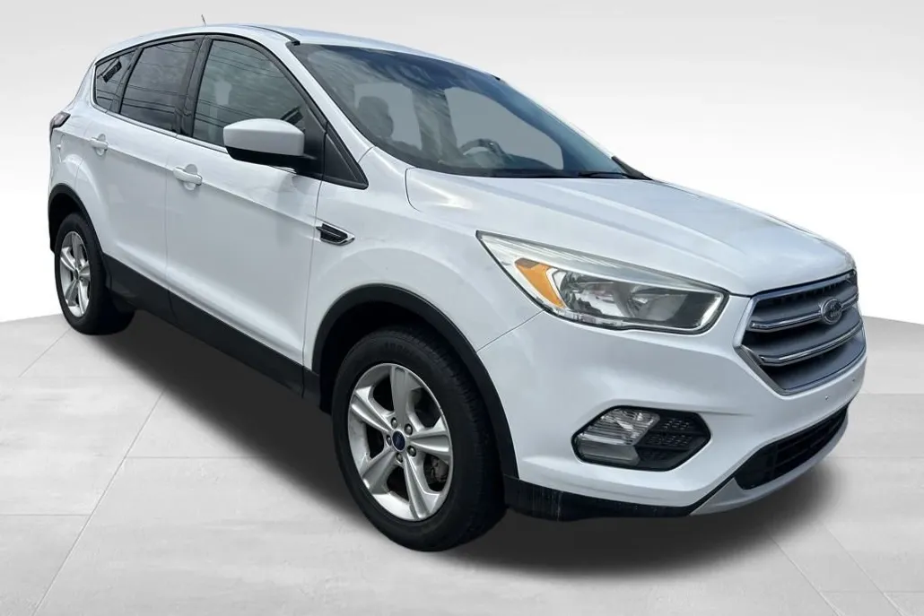 2017 Ford Escape SE photo 1