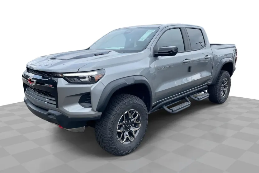 2025 Chevrolet Colorado ZR2 photo 1