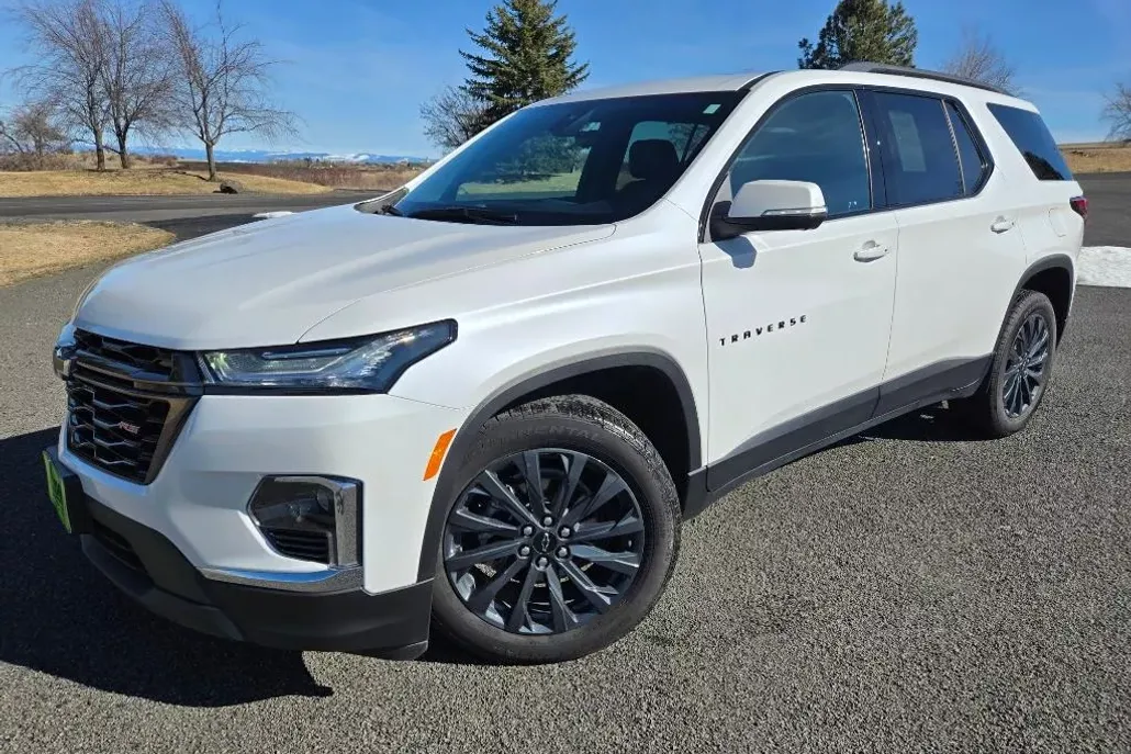2023 Chevrolet Traverse RS photo 1