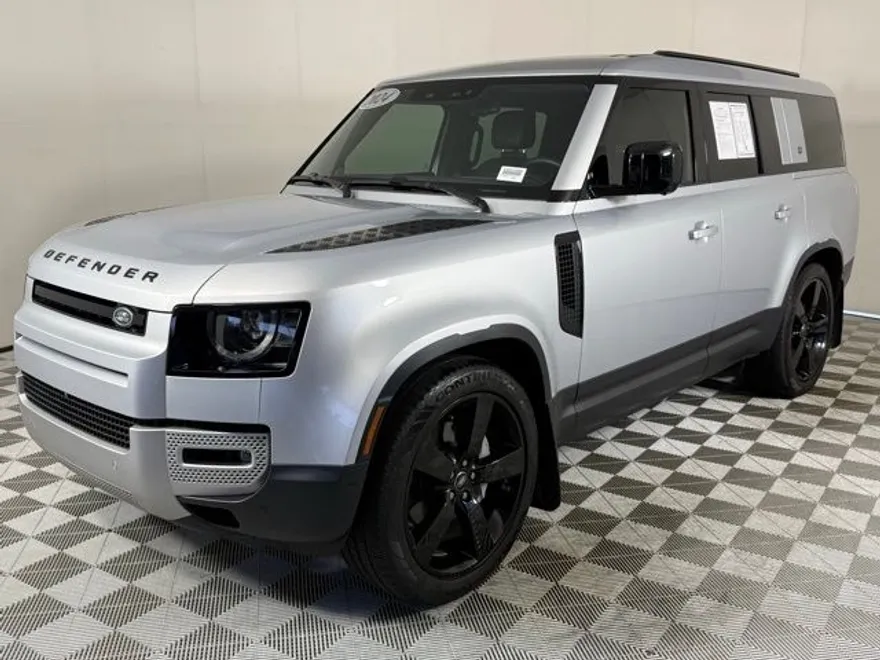 2024 Land Rover Defender 130 S photo 1