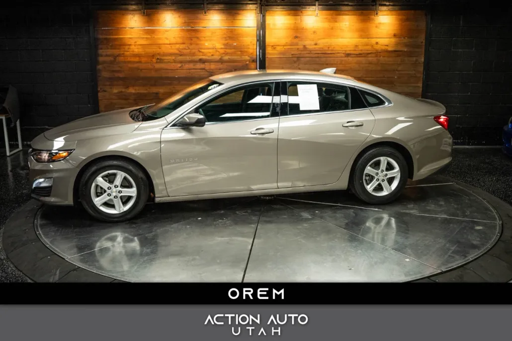 2023 Chevrolet Malibu 1LT photo 1