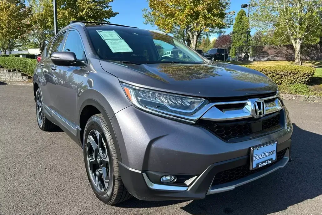 2018 Honda CR-V Touring photo 1