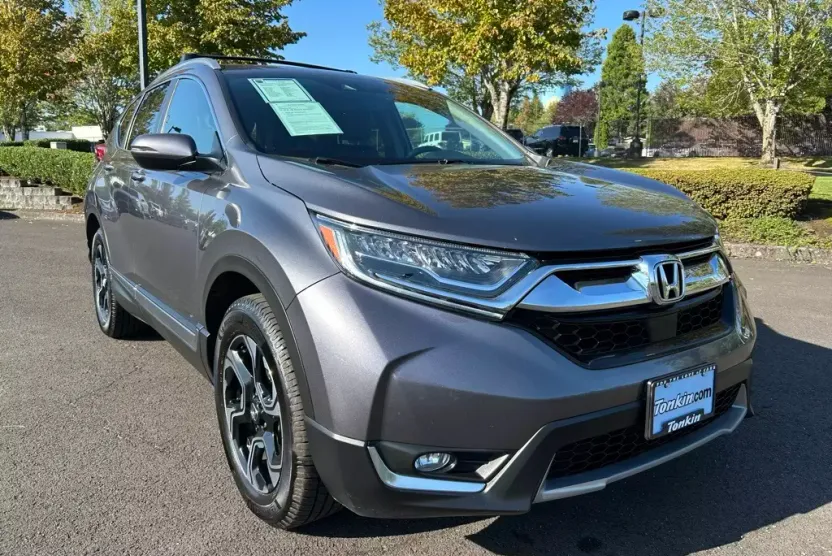 2018 Honda CR-V Touring photo 1