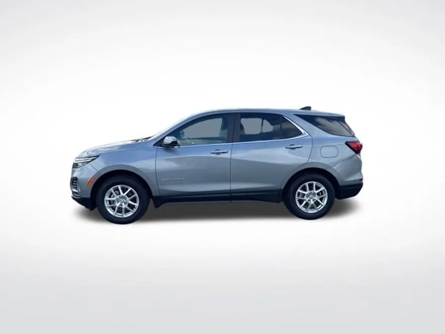2024 Chevrolet Equinox LT photo 1