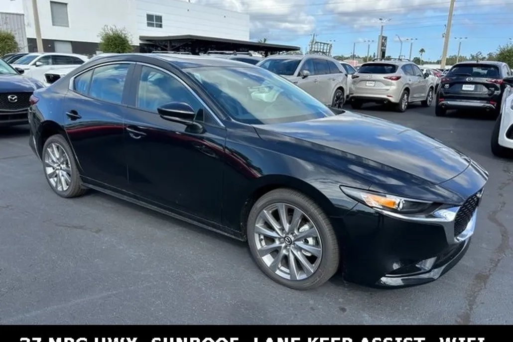 2025 Mazda Mazda3 2.5 s Preferred photo 1