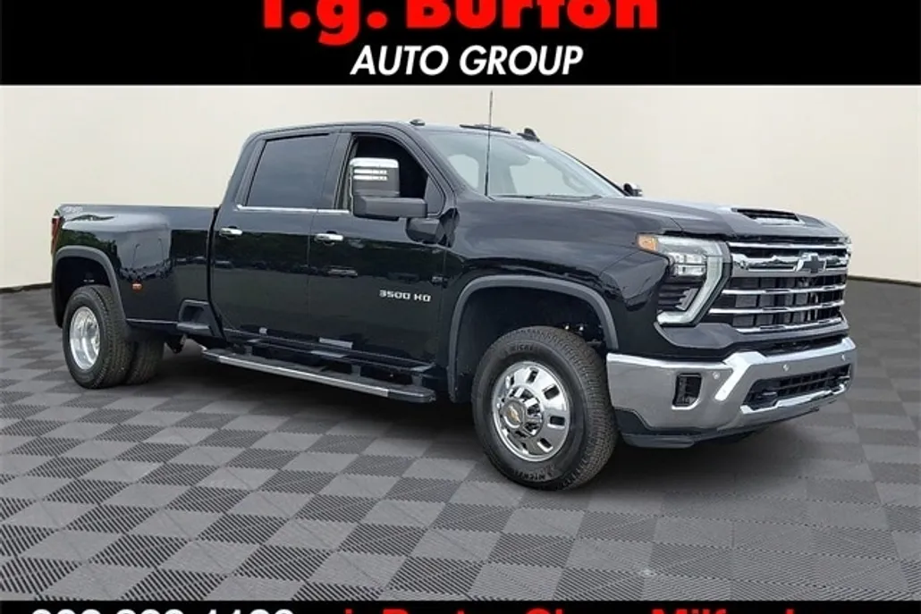 2026 Chevrolet Silverado 3500HD LTZ photo 1