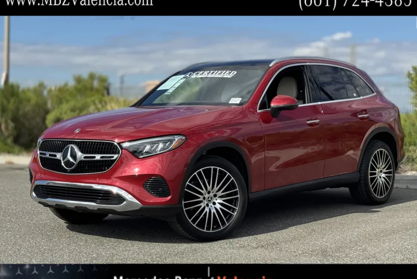 2025 Mercedes Benz GLC 300 4MATIC photo 1
